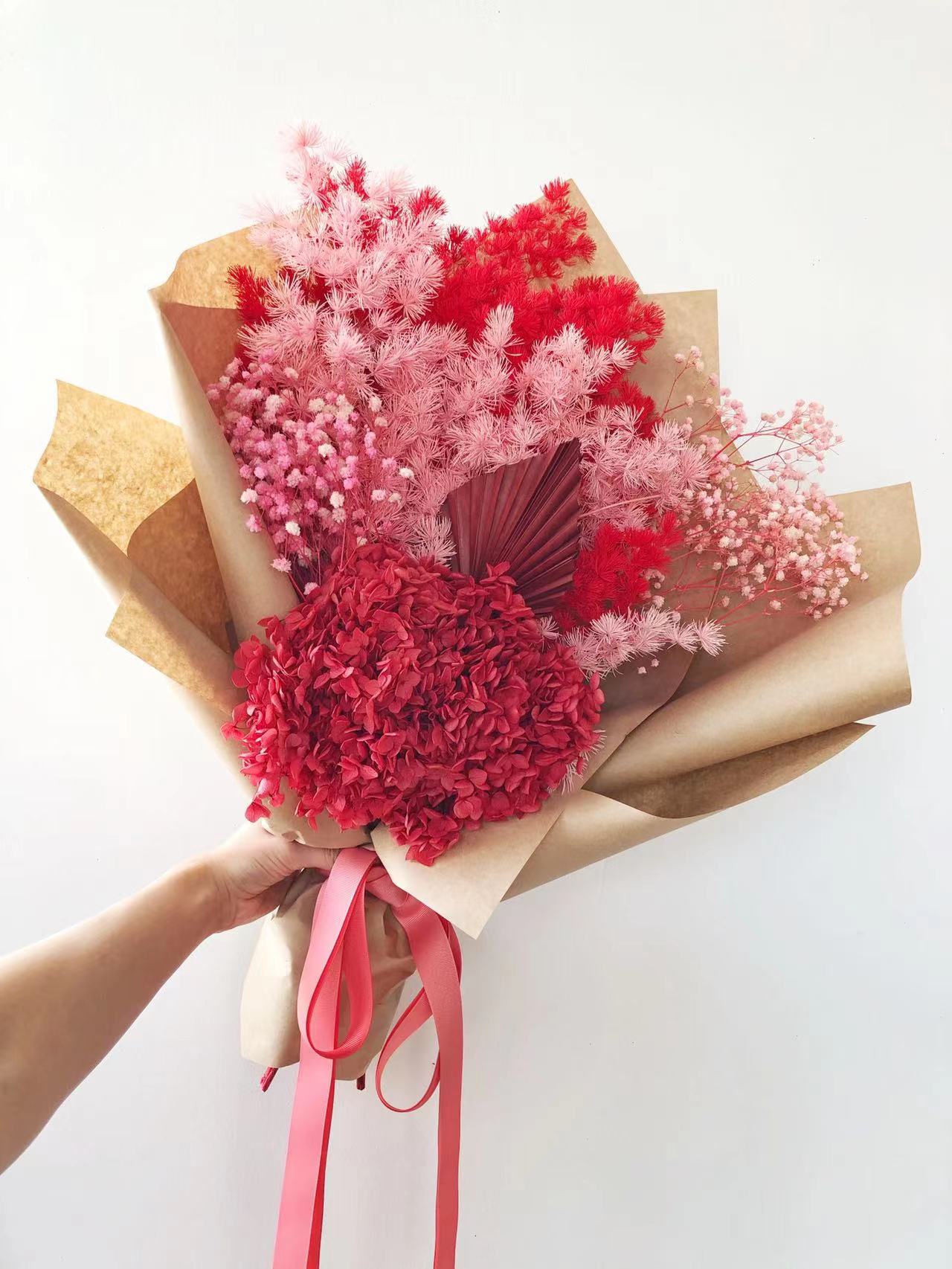 Leona Dried Flower Bouquet