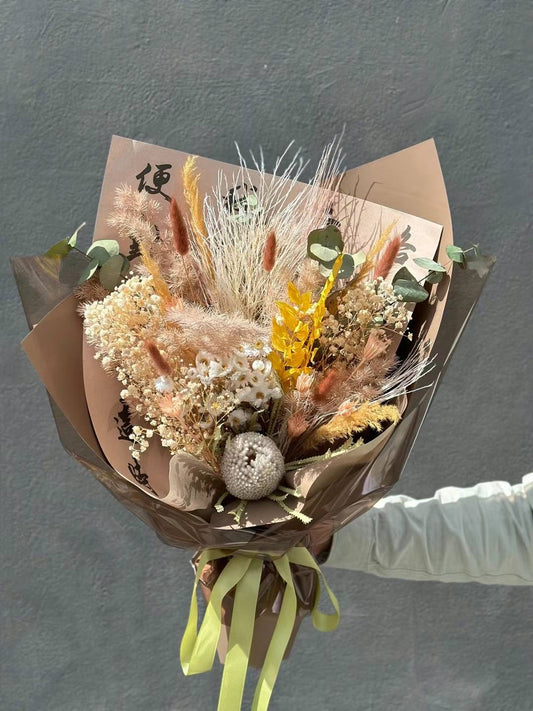 JoJo Dried Flower Bouquet