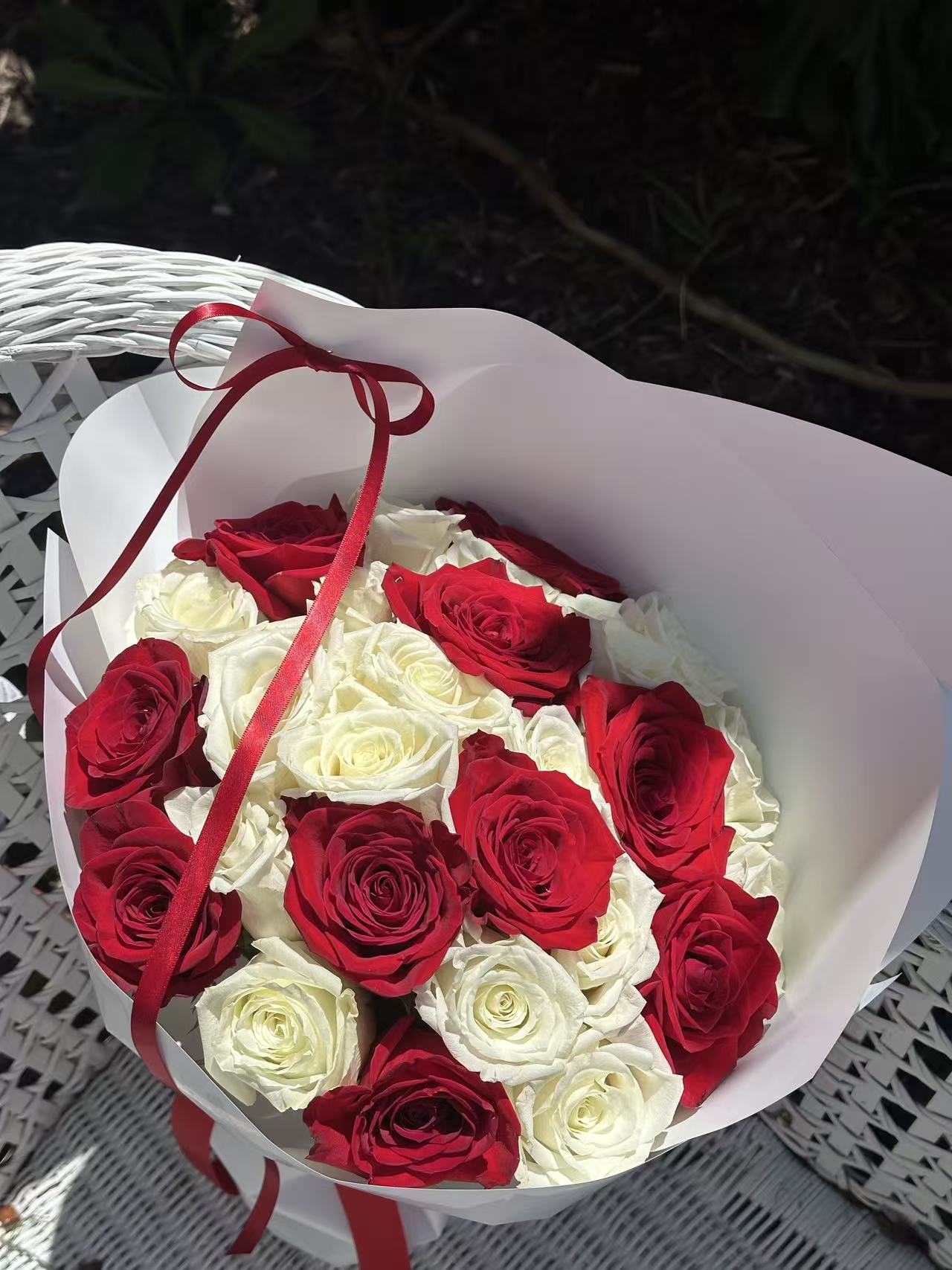 Romantic Red & White Roses