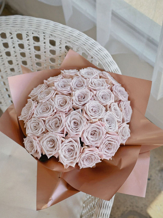 Manta Rose Only Bouquet